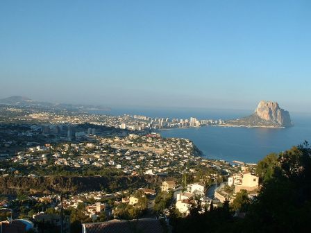 El peñon de Ifach y el pueblo de Calpe