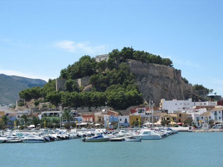 Castillo de Denia y puerto