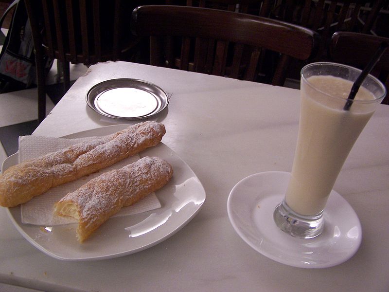 horchata y fartons de alboraya
